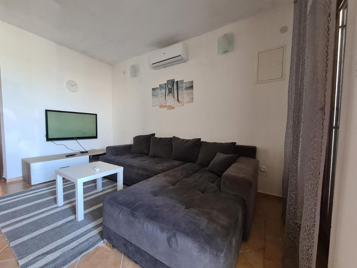 Apartman Mihaela Vrsi Buitenkant foto